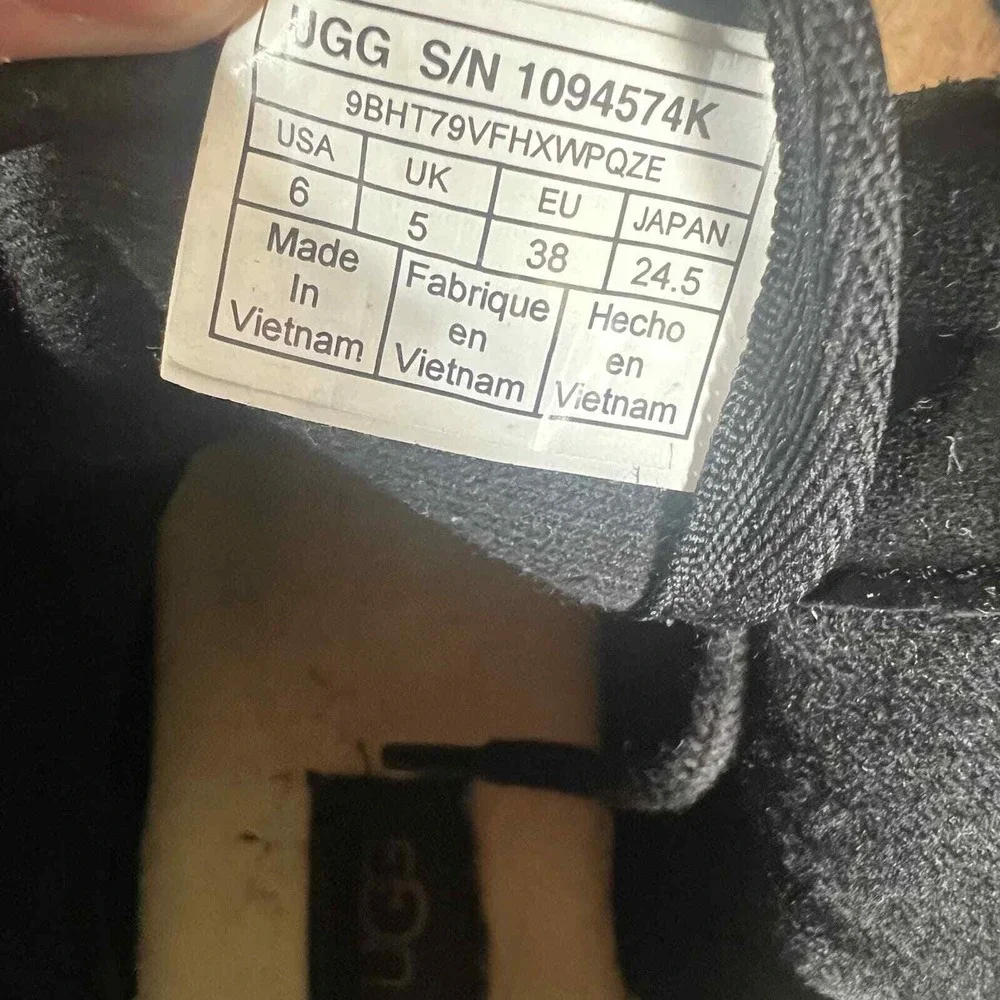 UGG Boots Youth 6 Bradley Ankle Black Water Resistant Suede Leather Shoes